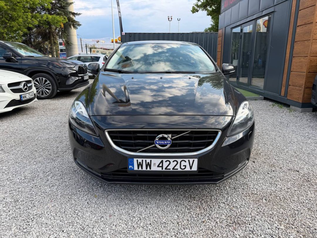 VOLVO V40 2014