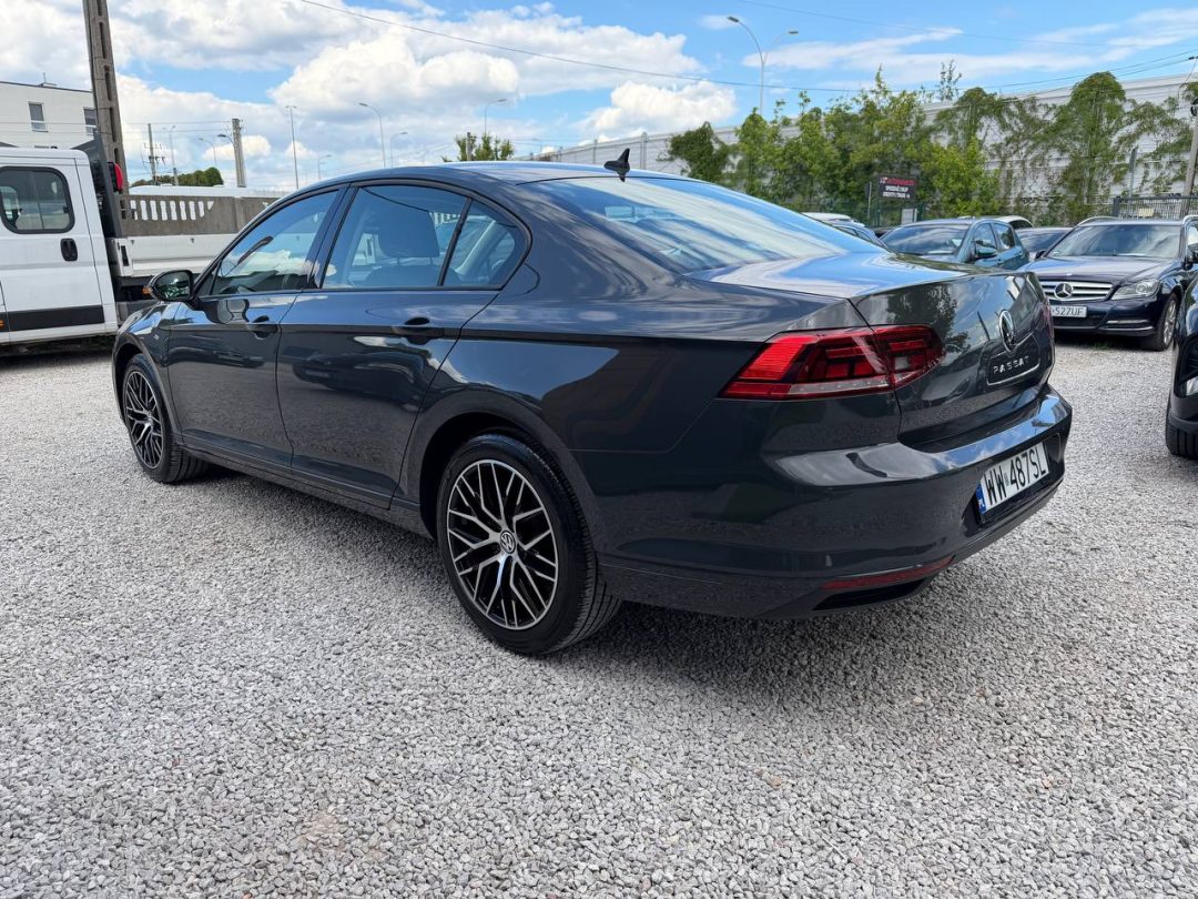 VOLKSWAGEN PASSAT 2020