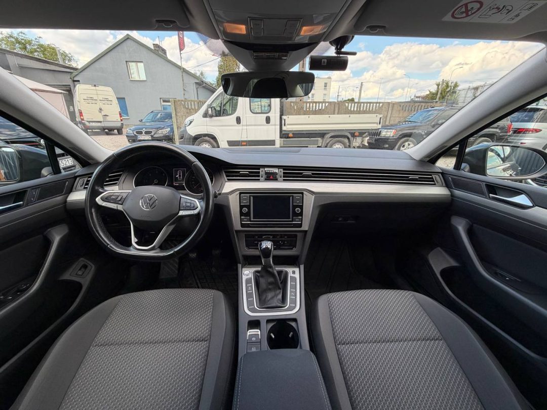 VOLKSWAGEN PASSAT 2020