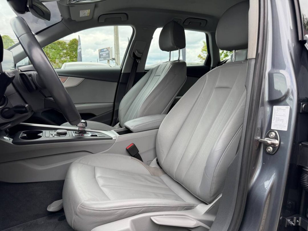 AUDI A4 2019