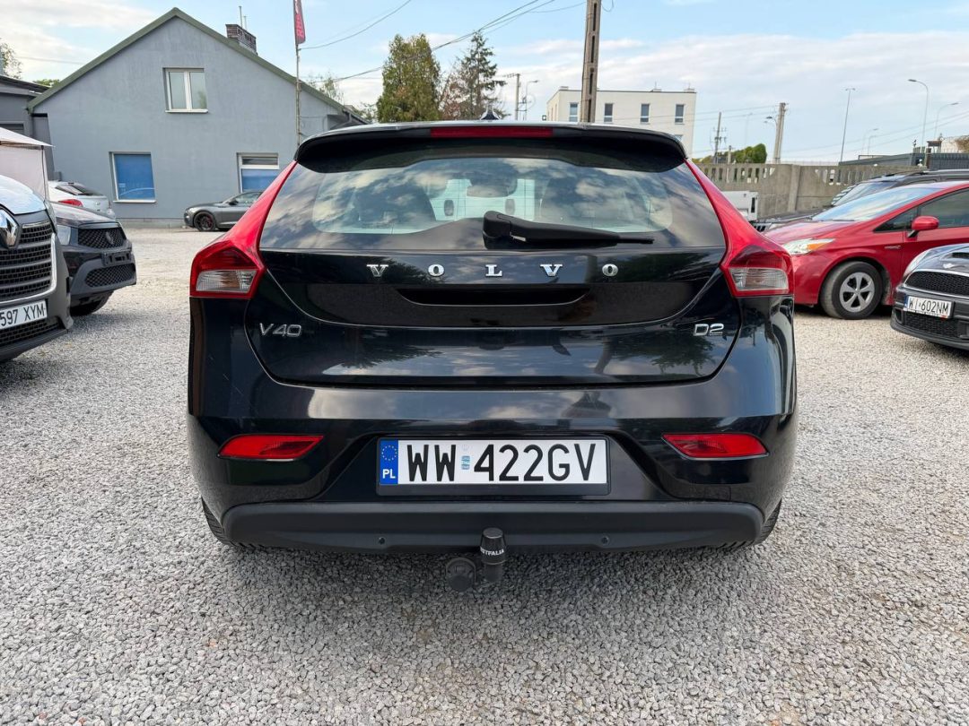 VOLVO V40 2014