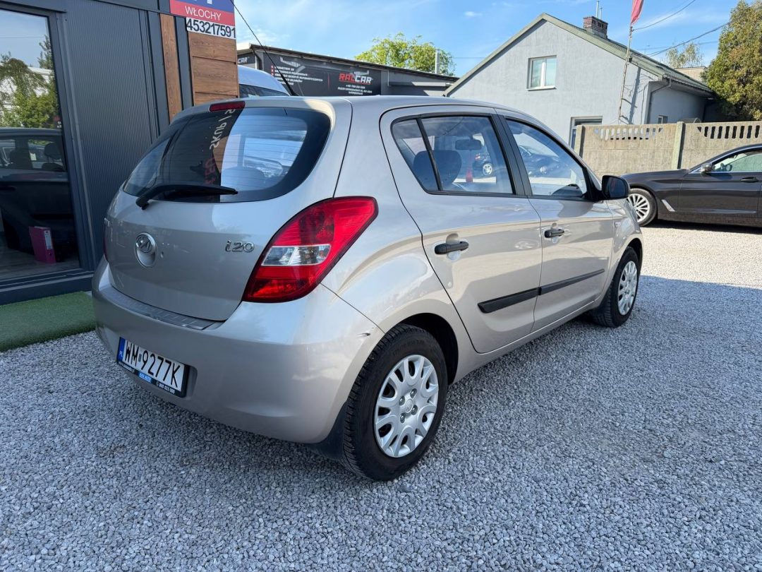 HYUNDAI I20 2012