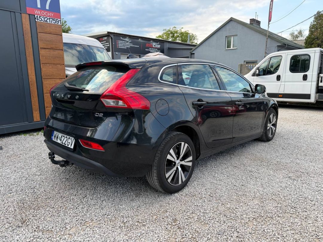 VOLVO V40 2014