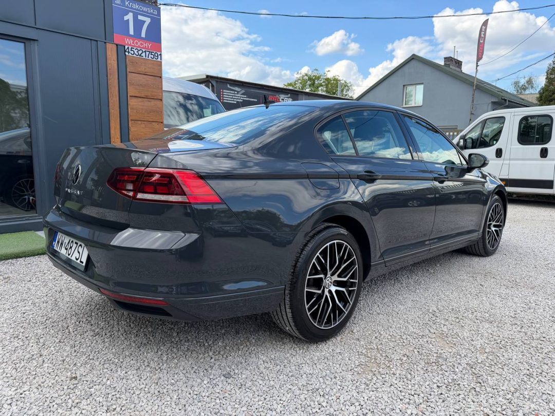 VOLKSWAGEN PASSAT 2020
