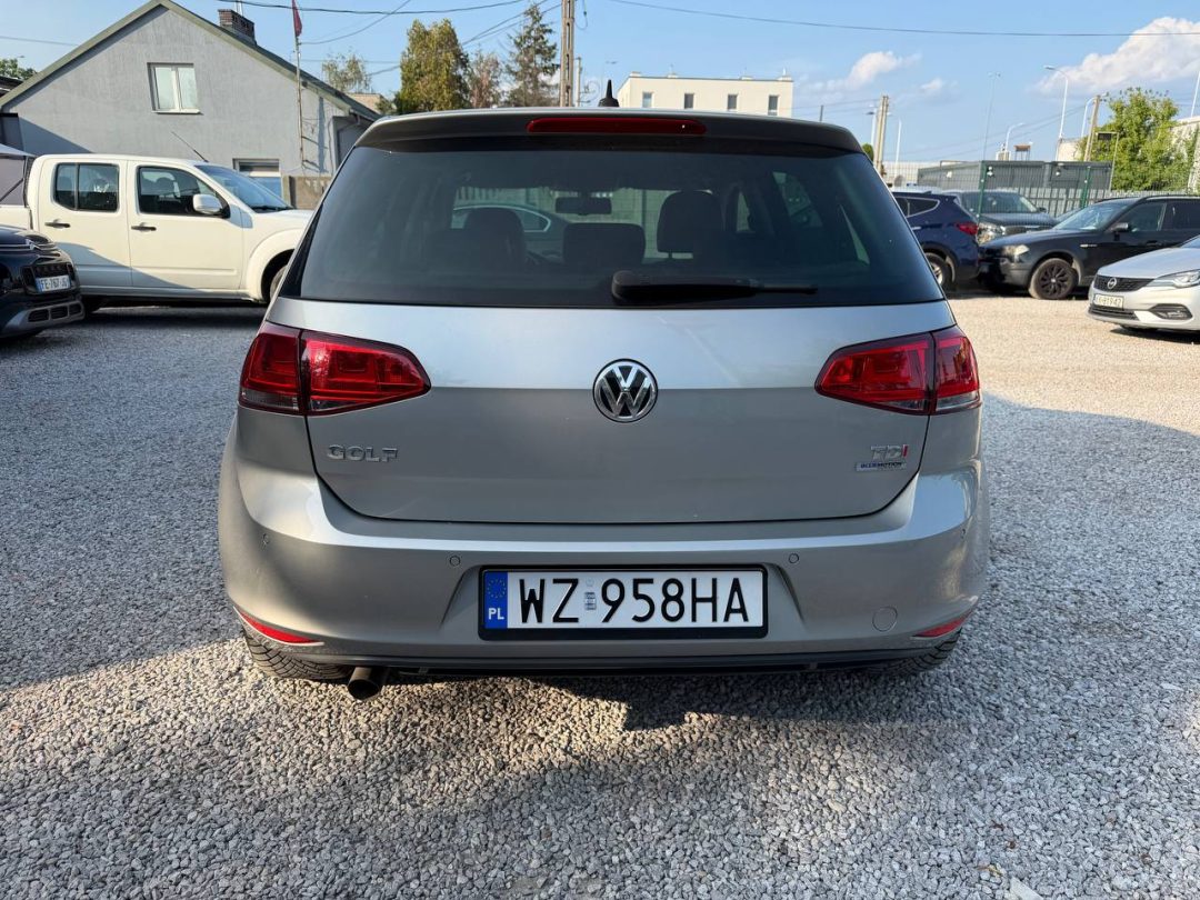 VOLKSWAGEN GOLF 2013