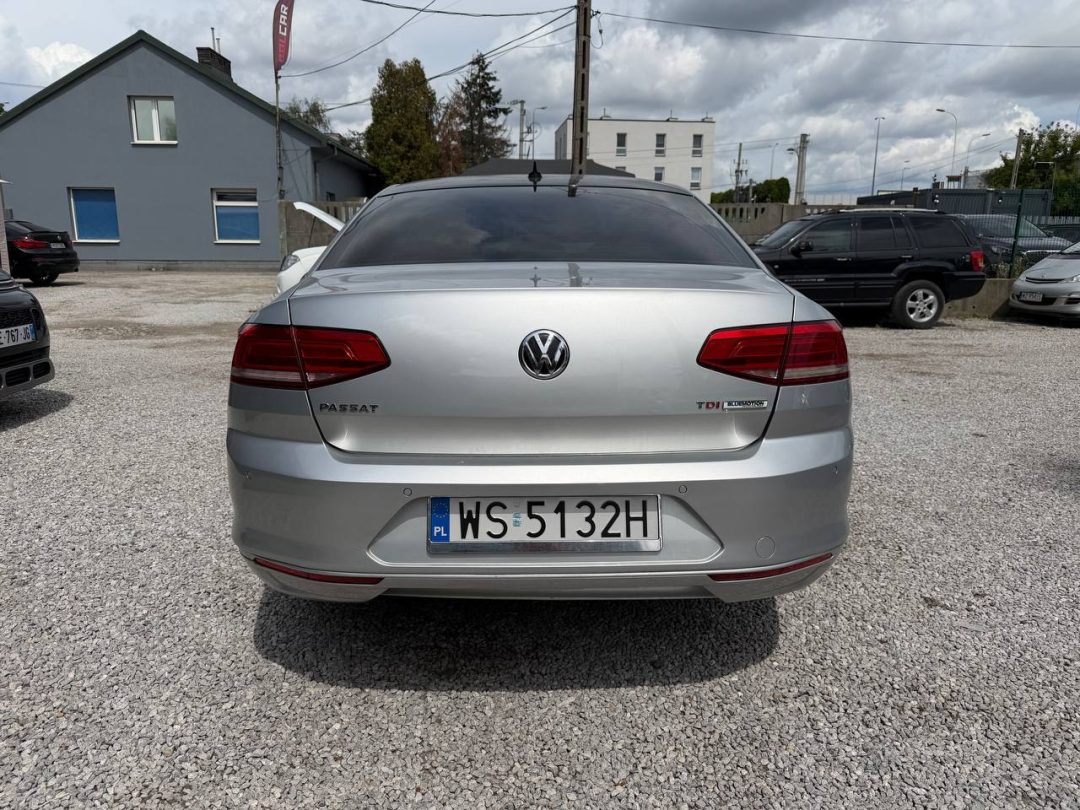 VOLKSWAGEN PASSAT 2015