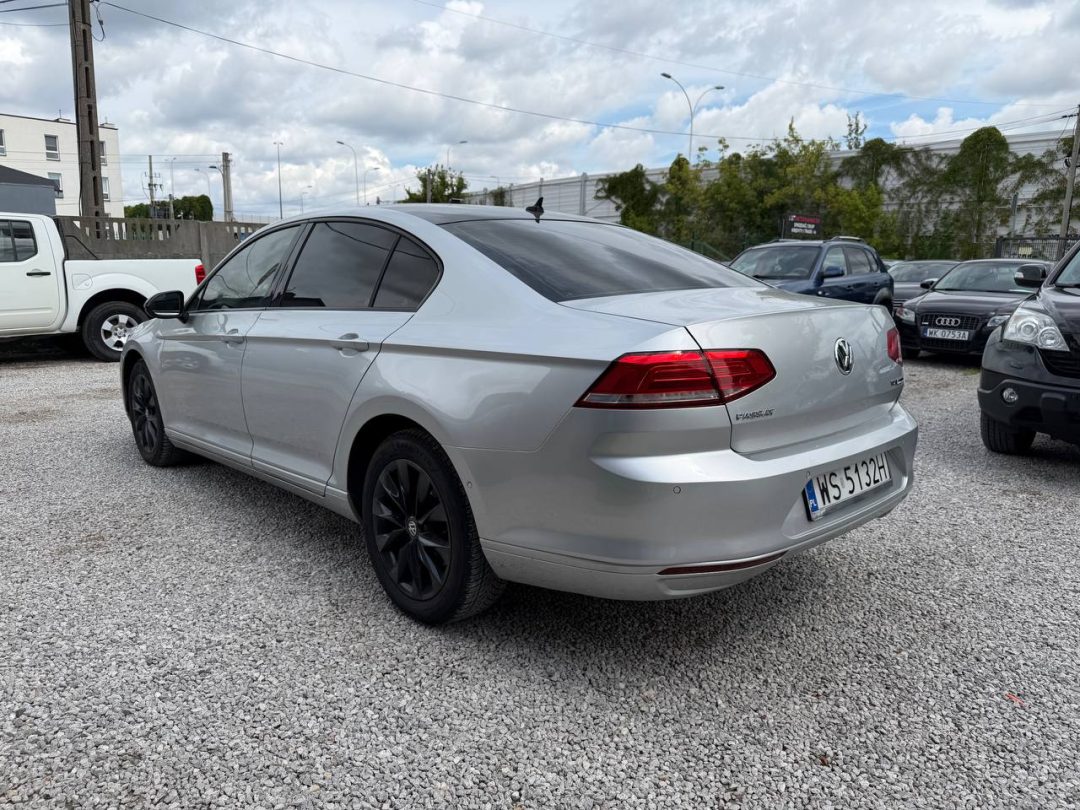 VOLKSWAGEN PASSAT 2015