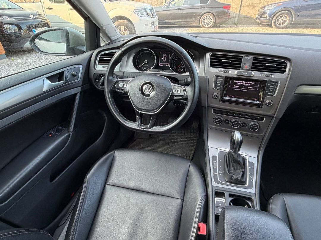 VOLKSWAGEN GOLF 2013