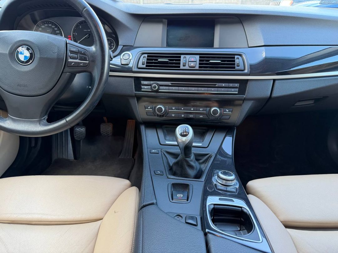 BMW 5 СЕРІЇ 2011