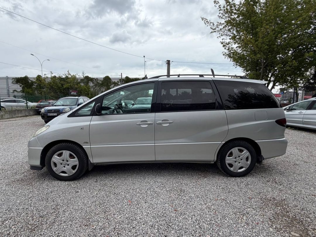 TOYOTA PREVIA 2004