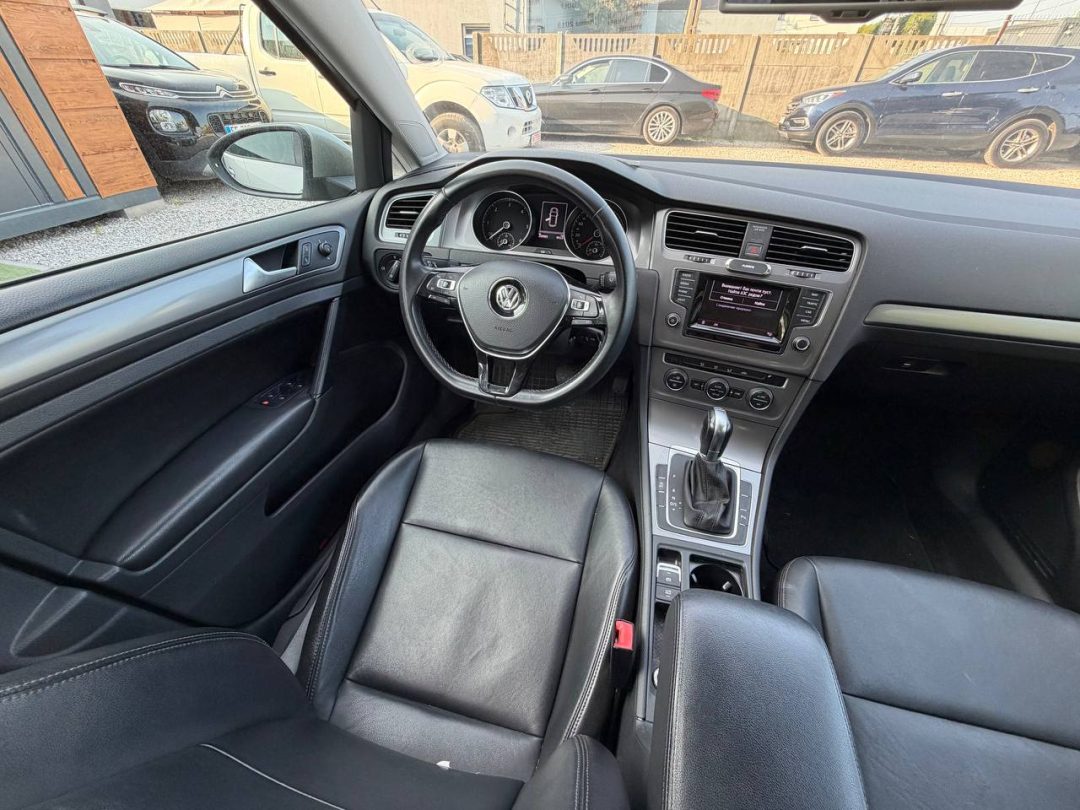 VOLKSWAGEN GOLF 2013