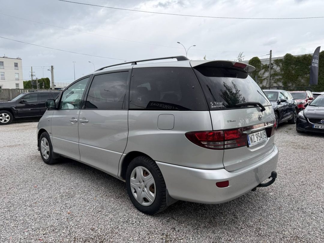 TOYOTA PREVIA 2004