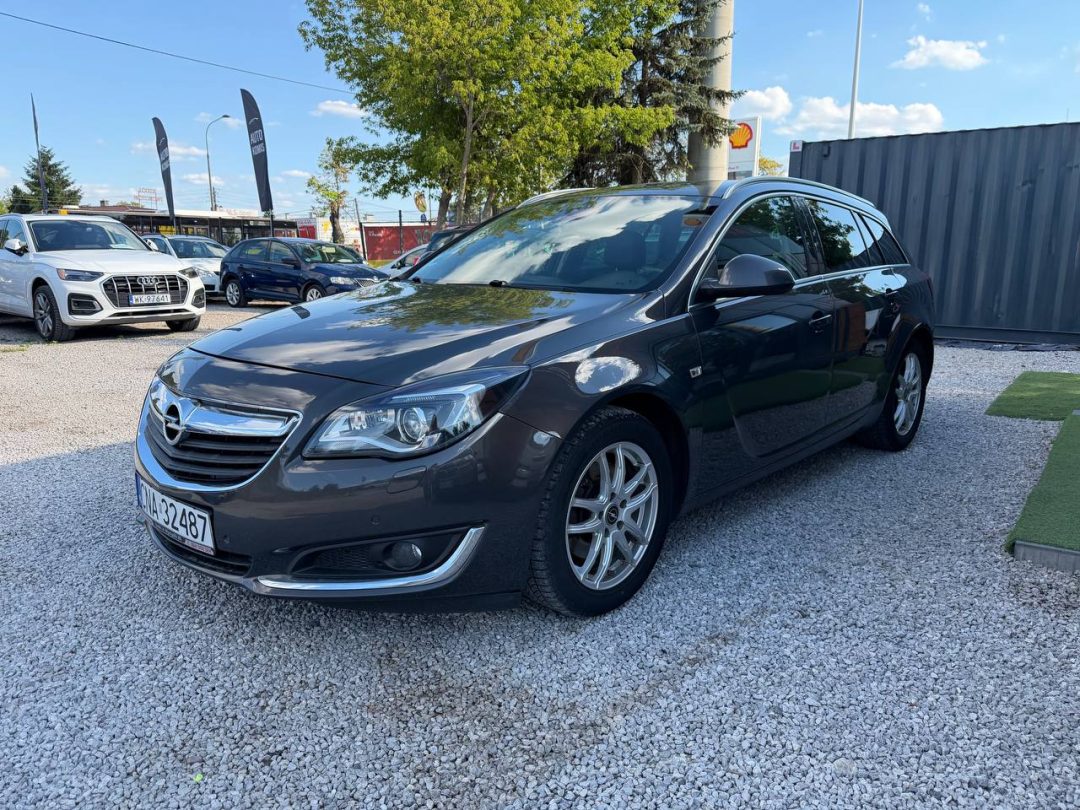 OPEL INSIGNIA 2015
