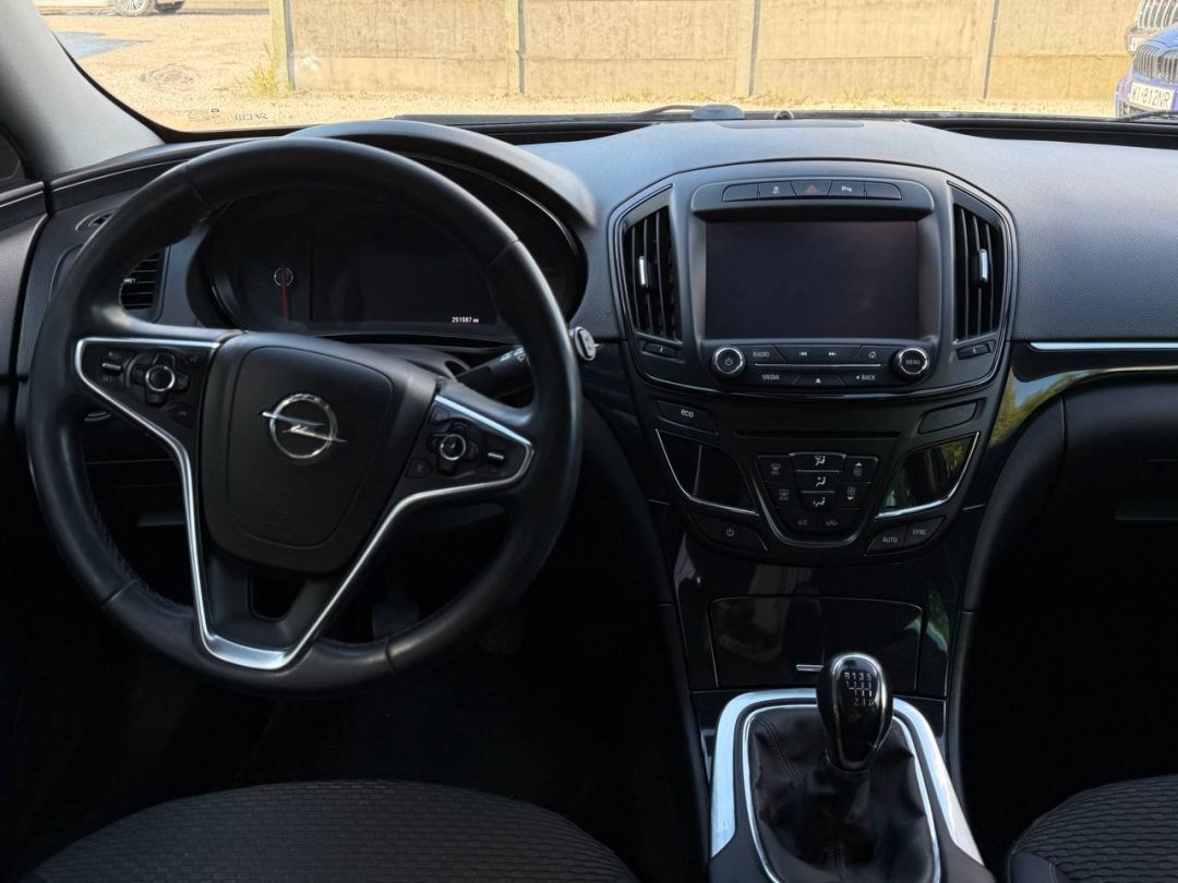 OPEL INSIGNIA 2015