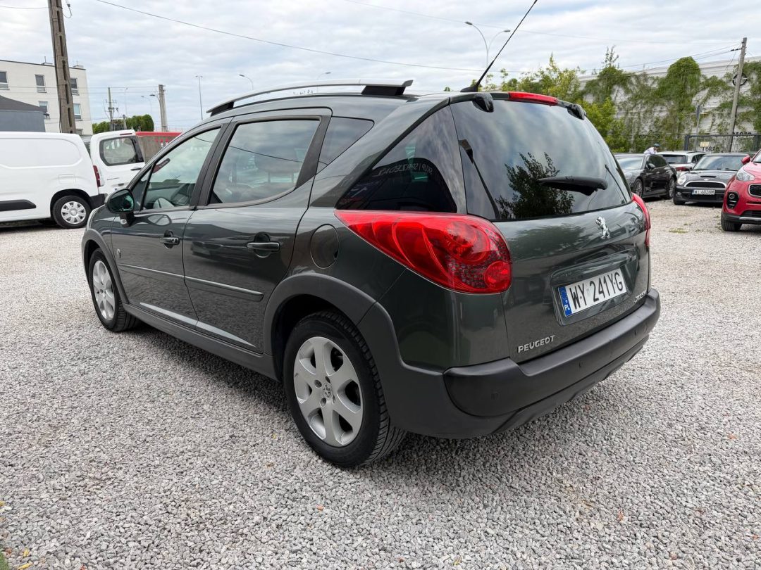 PEUGEOT 207 2009
