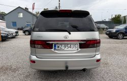 TOYOTA PREVIA 2004