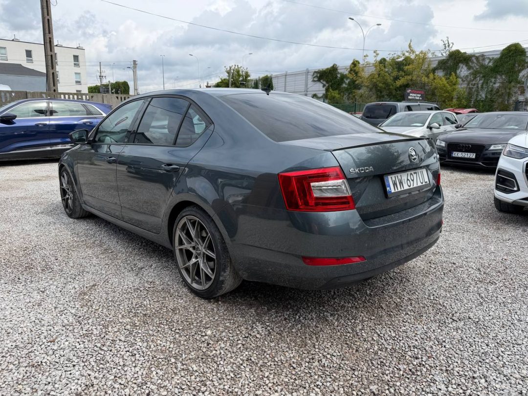 SKODA OCTAVIA 2015