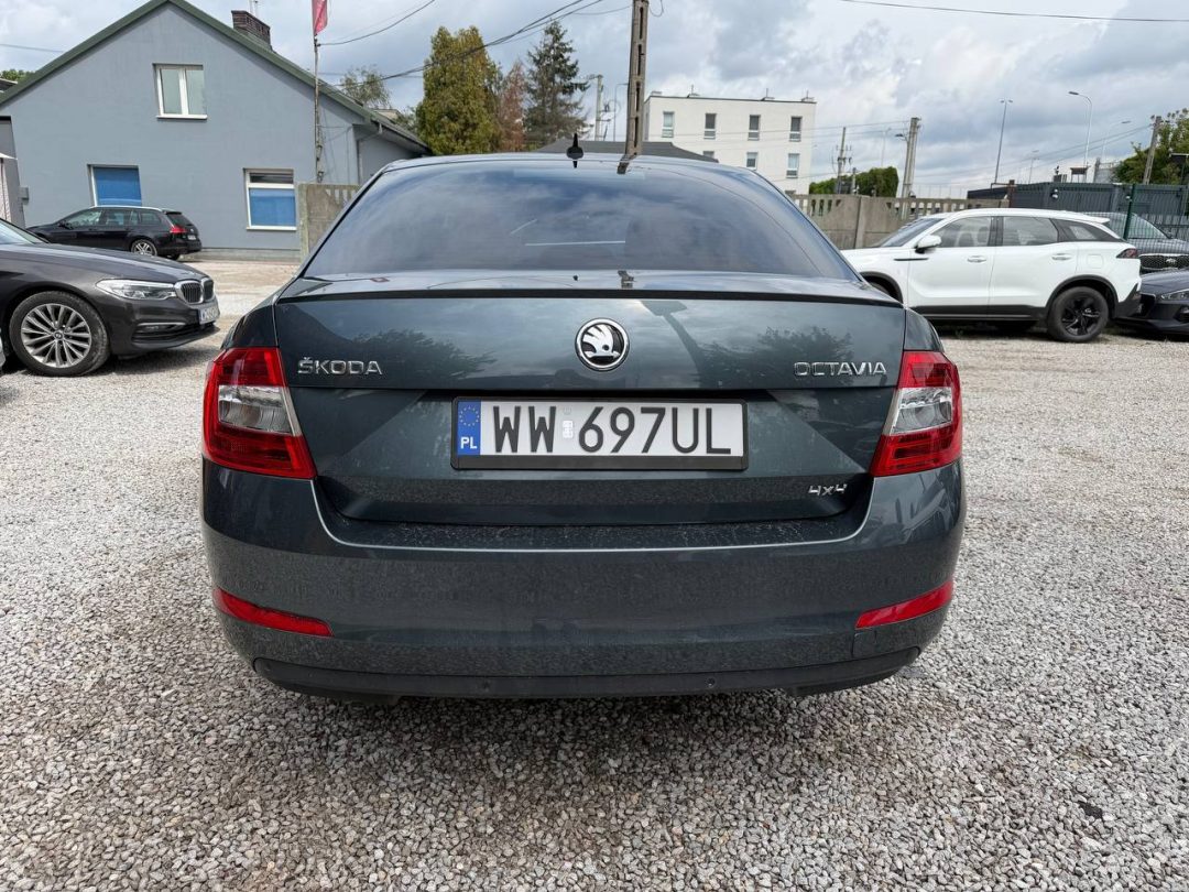 SKODA OCTAVIA 2015