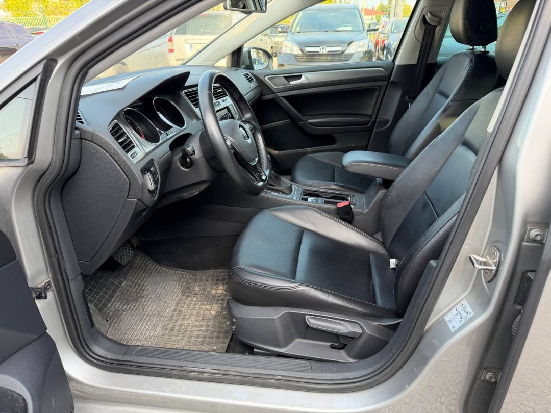 VOLKSWAGEN GOLF 2013