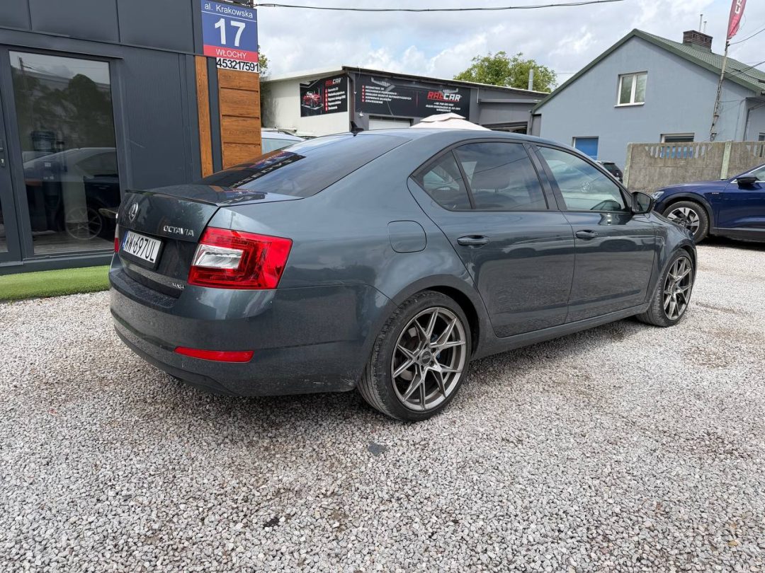 SKODA OCTAVIA 2015