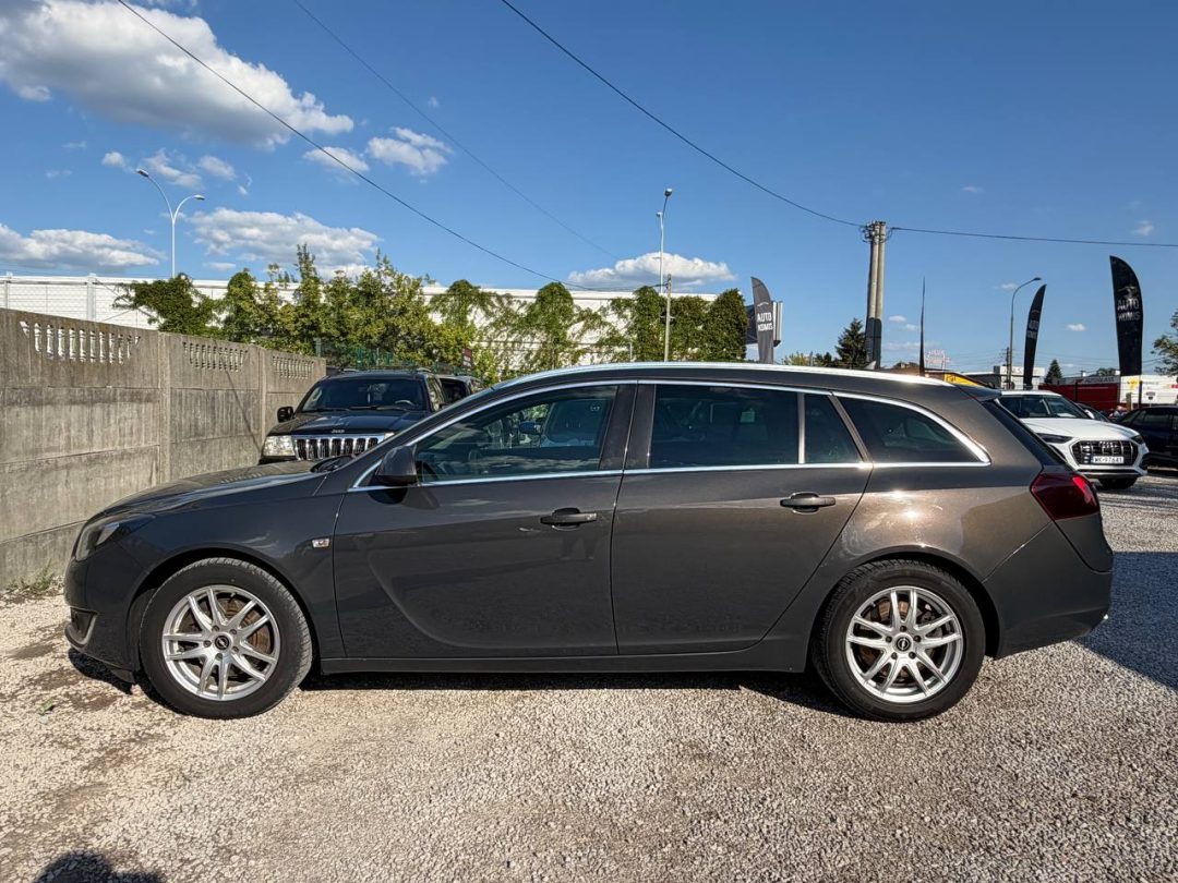 OPEL INSIGNIA 2015