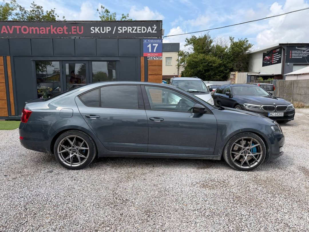 SKODA OCTAVIA 2015