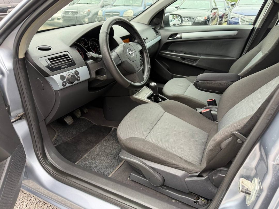 OPEL ASTRA 2004