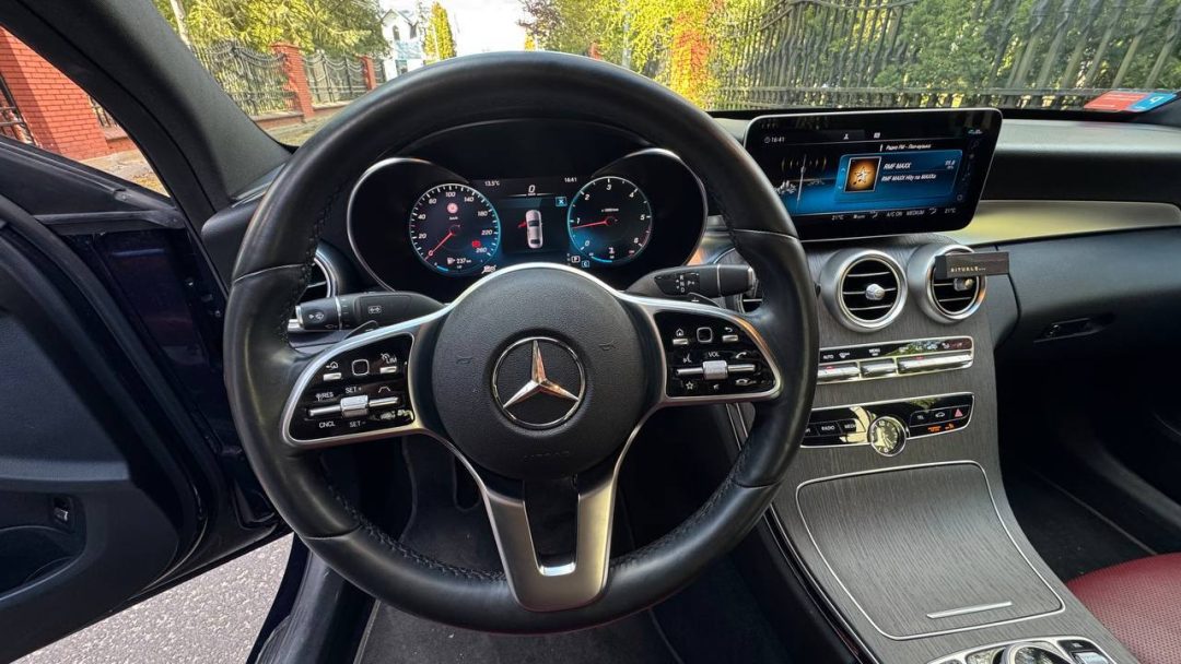 MERCEDES-BENZ C-КЛАСС 2019