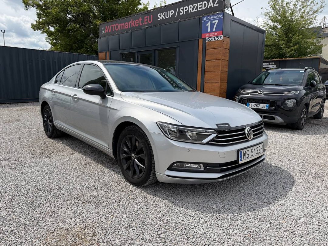 VOLKSWAGEN PASSAT 2015