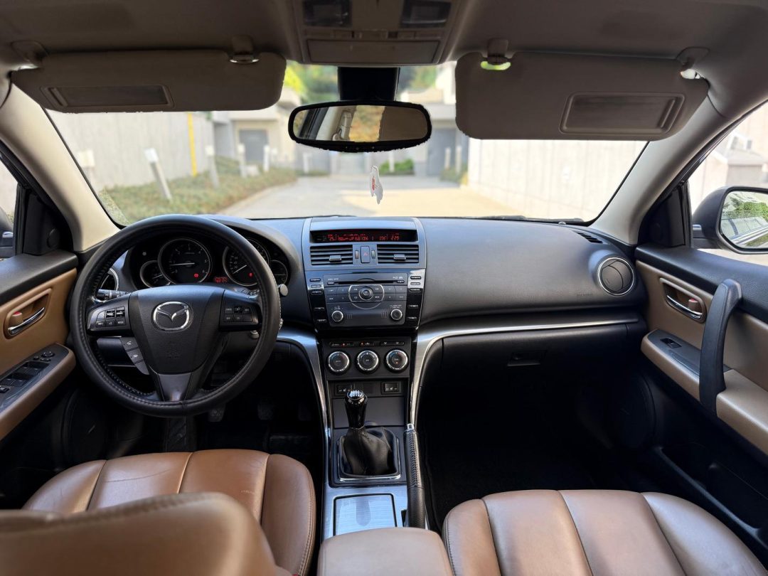 MAZDA 6 2010