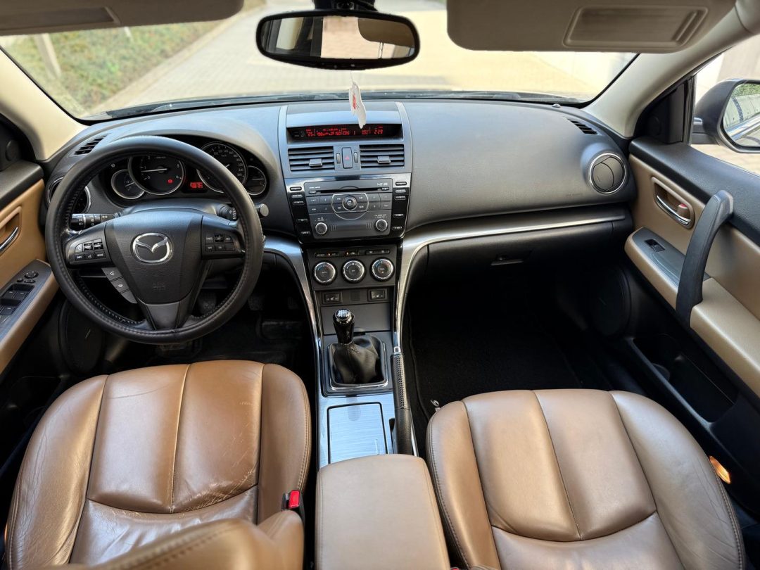 MAZDA 6 2010