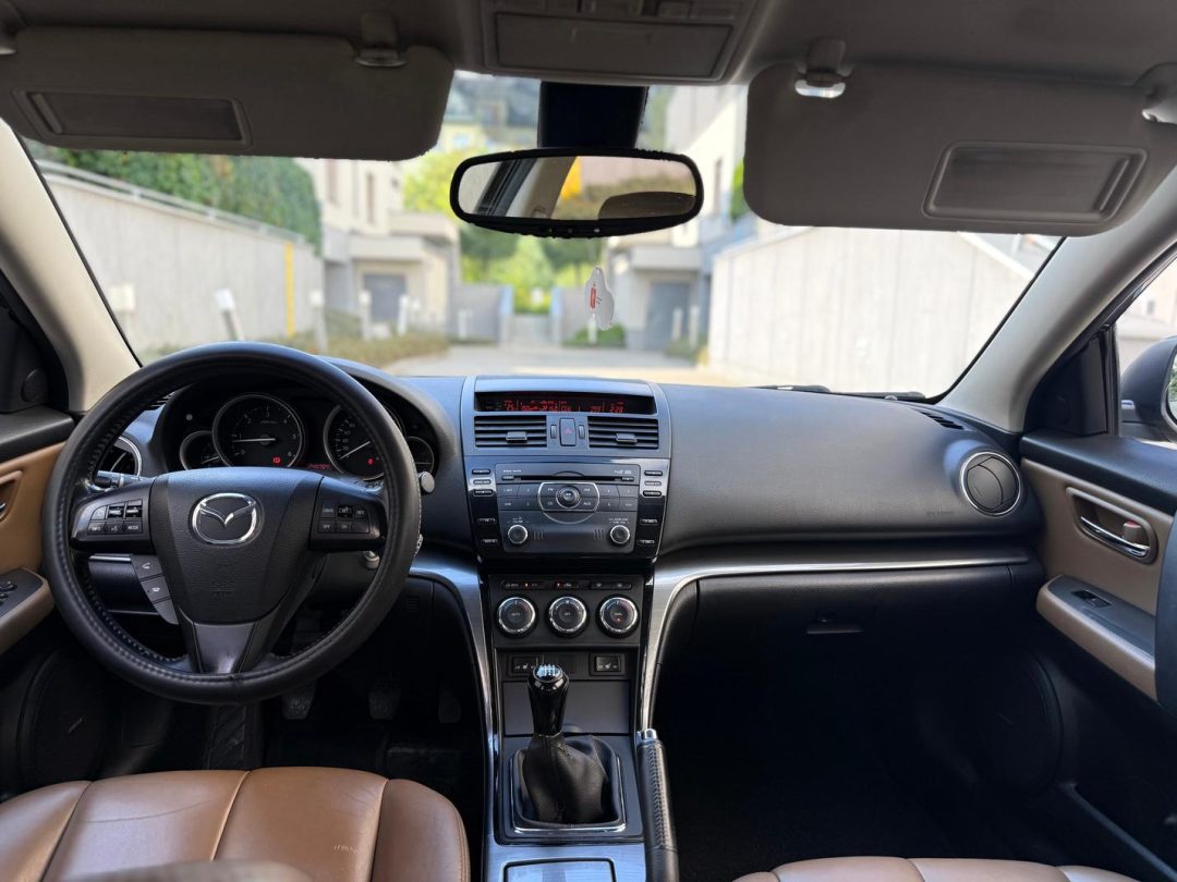 MAZDA 6 2010
