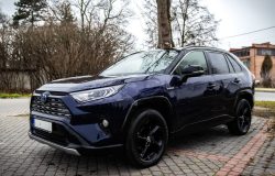 TOYOTA RAV4 2021