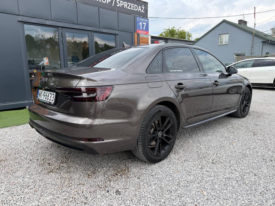 AUDI A4 2017