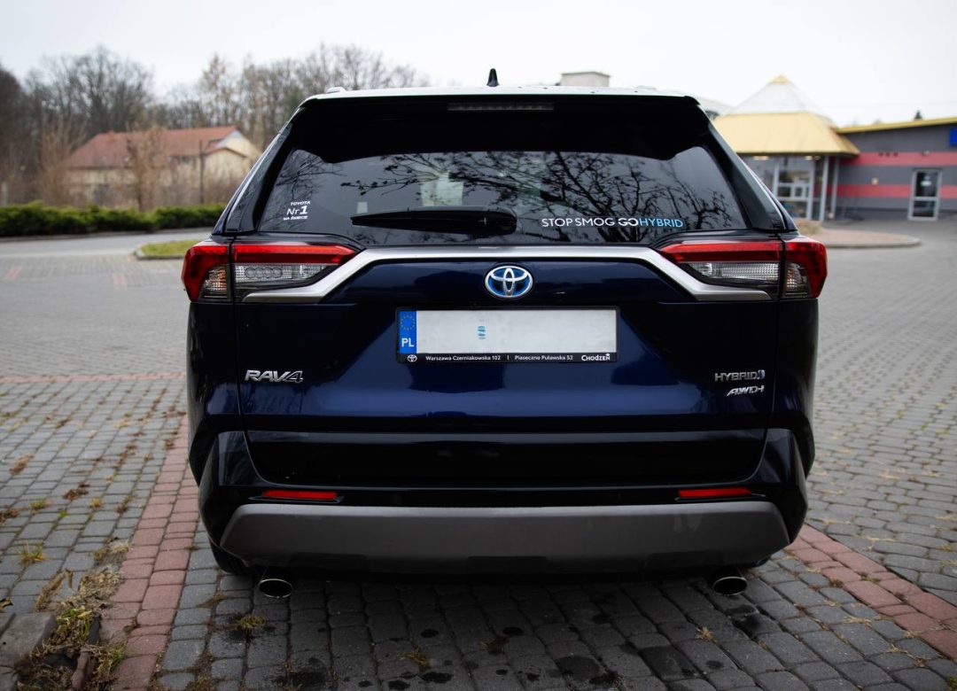TOYOTA RAV4 2021