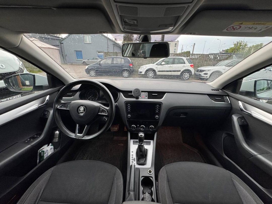 SKODA OCTAVIA 2019