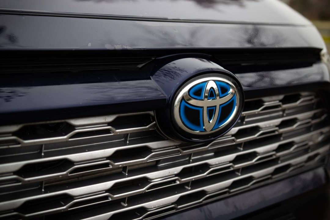TOYOTA RAV4 2021