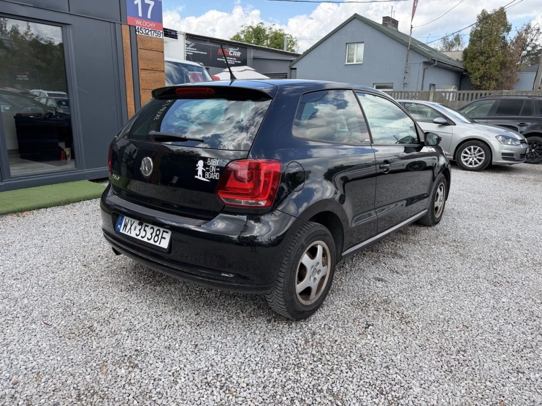 VOLKSWAGEN POLO 2011