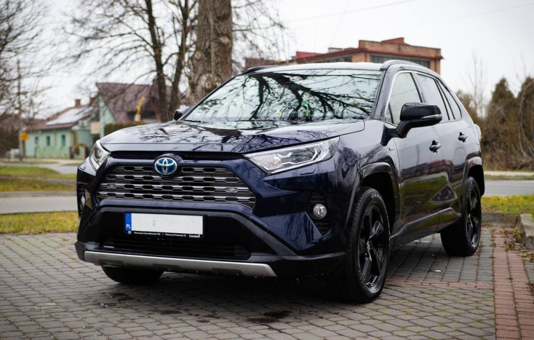 TOYOTA RAV4 2021