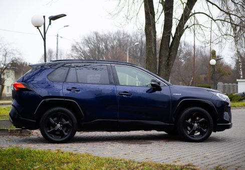 toyota rav4 2021