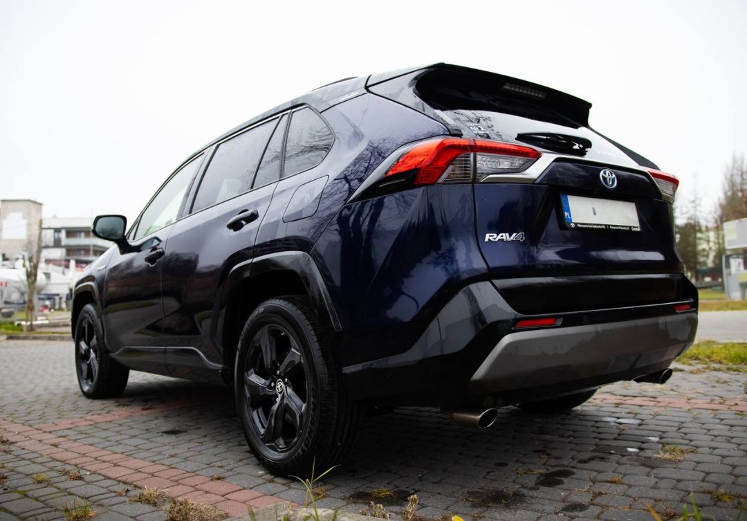 TOYOTA RAV4 2021