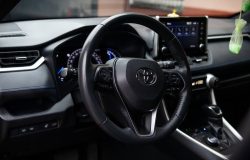 TOYOTA RAV4 2021