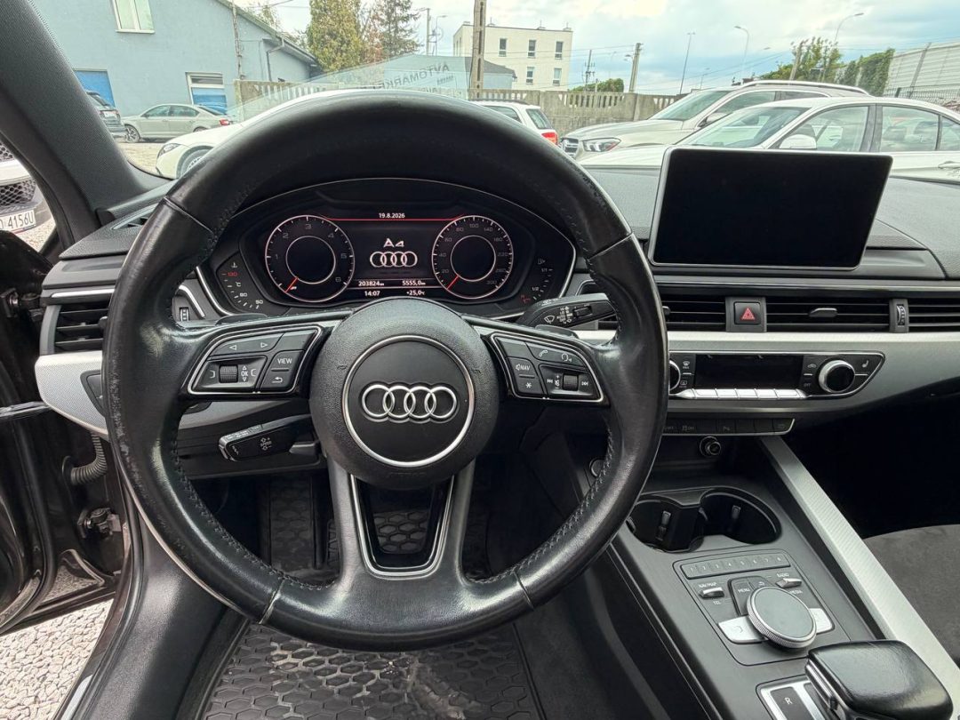 AUDI A4 2017